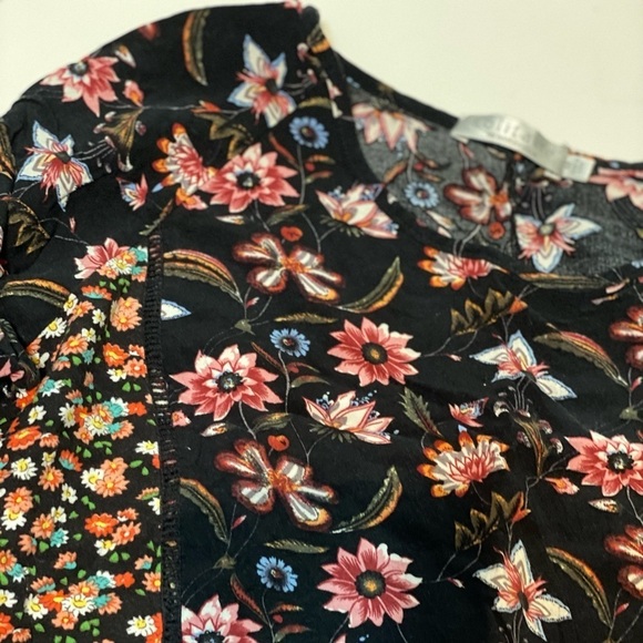 Solitaire by Ravi Khosla Top Size M - Picture 12 of 12